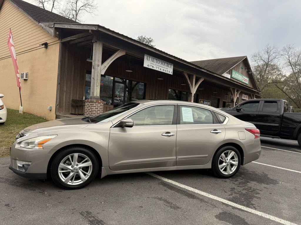 2013 Nissan Altima Sedan SL's photo